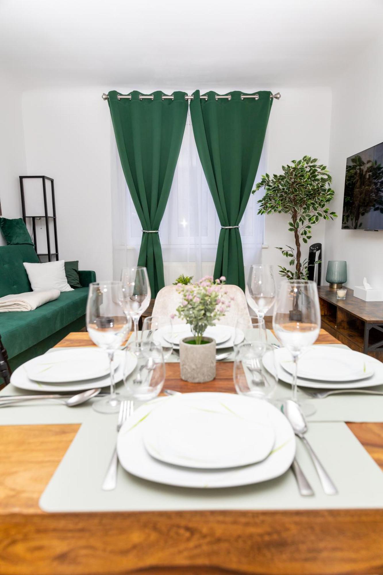 City Apartment Top Location, Quiet And Cozy Ideal To Relax Or Work ウィーン エクステリア 写真