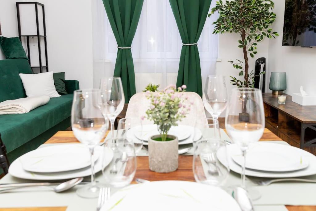 City Apartment Top Location, Quiet And Cozy Ideal To Relax Or Work ウィーン エクステリア 写真