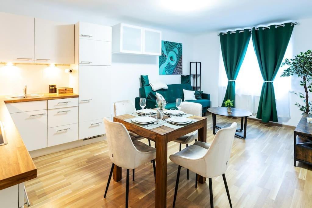 City Apartment Top Location, Quiet And Cozy Ideal To Relax Or Work ウィーン エクステリア 写真