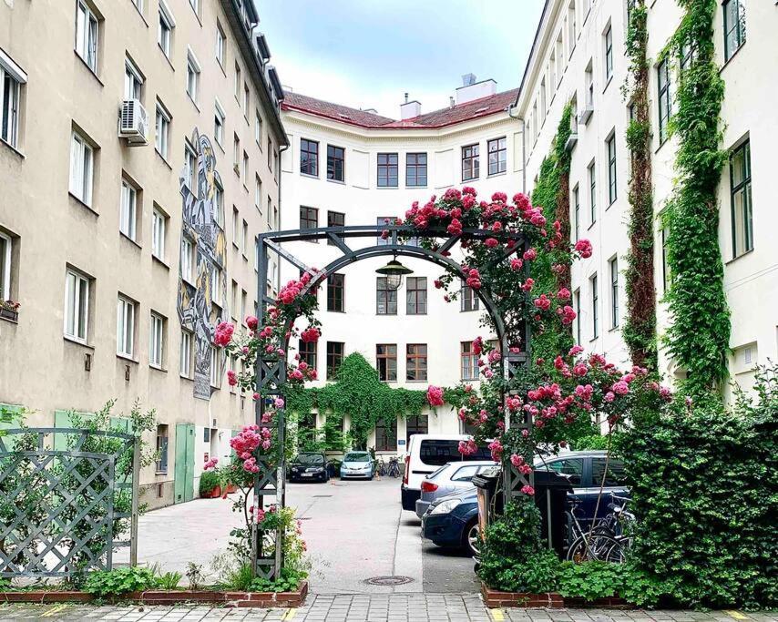 City Apartment Top Location, Quiet And Cozy Ideal To Relax Or Work ウィーン エクステリア 写真